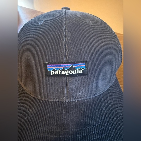 Patagonia P-6 Label Lopro Untrucker Hat Forge Grey - Picture 3 of 6